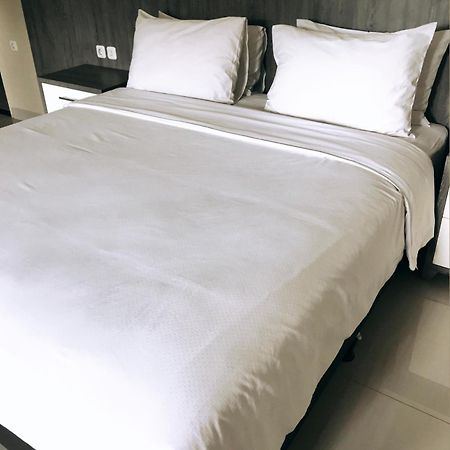 Moscha Hotel スラバヤ エクステリア 写真