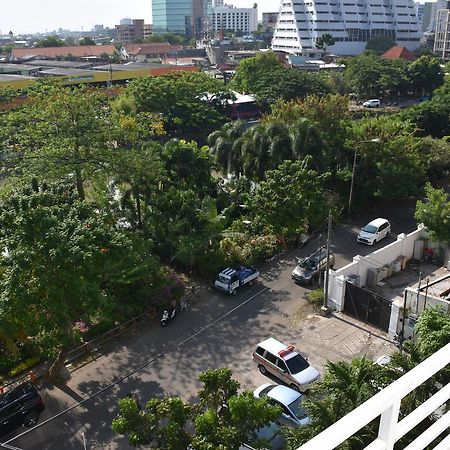 Moscha Hotel スラバヤ エクステリア 写真
