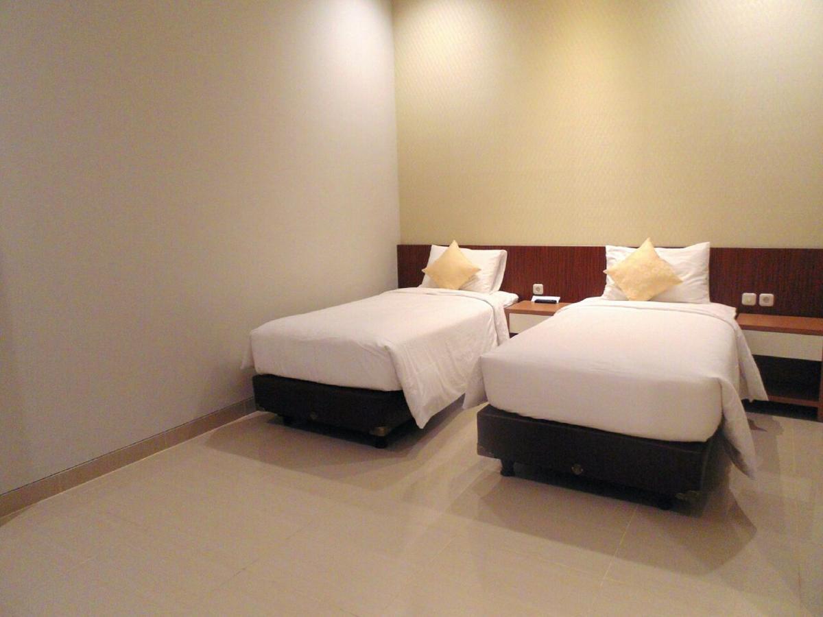 Moscha Hotel スラバヤ エクステリア 写真